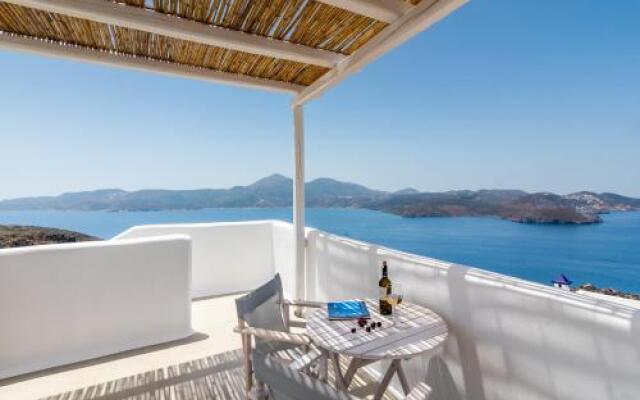 Plaka Suites