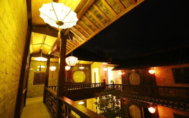 Lijiang Yijing Inn