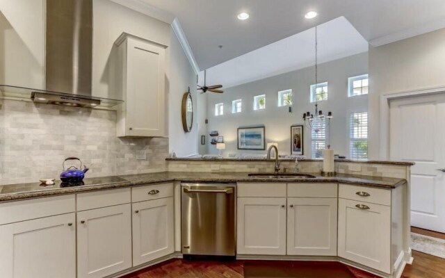 2106 Summerwoods