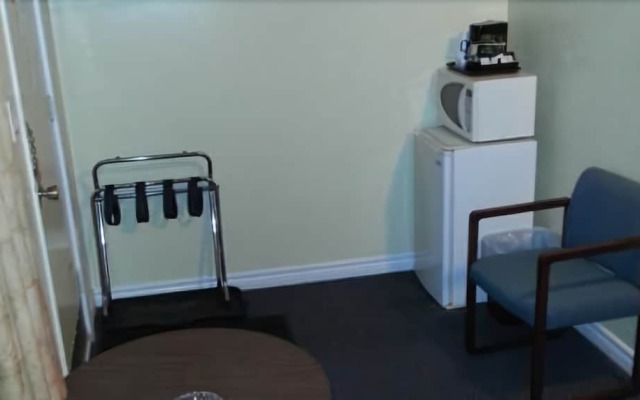 Shelburne Motel