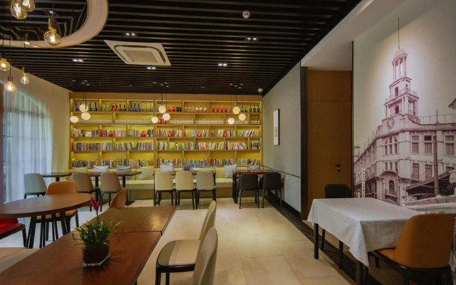 Shanghai Chongming Kumo Hotel