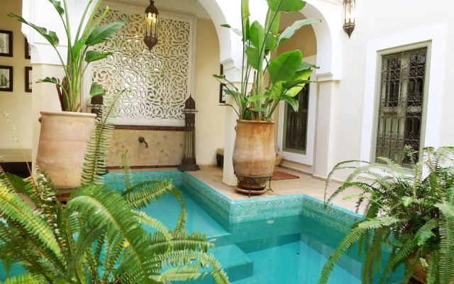 OYO 6706 Hotel New Sunder Residency