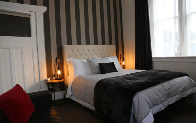 Majestic Mansions - Apartments at St Clair