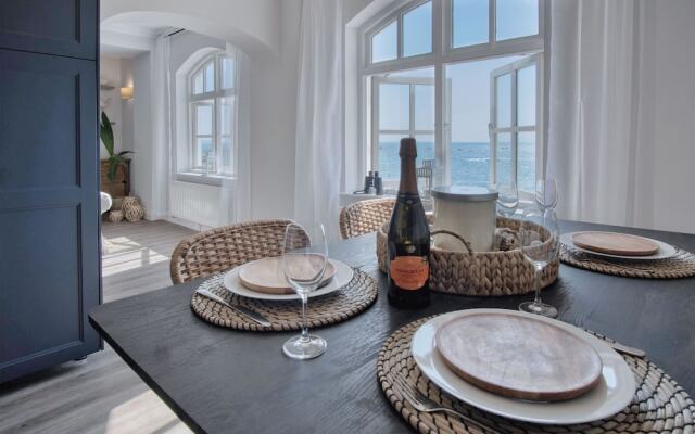 The Sand Castle - 2 Bedroom Apartment - Tenby