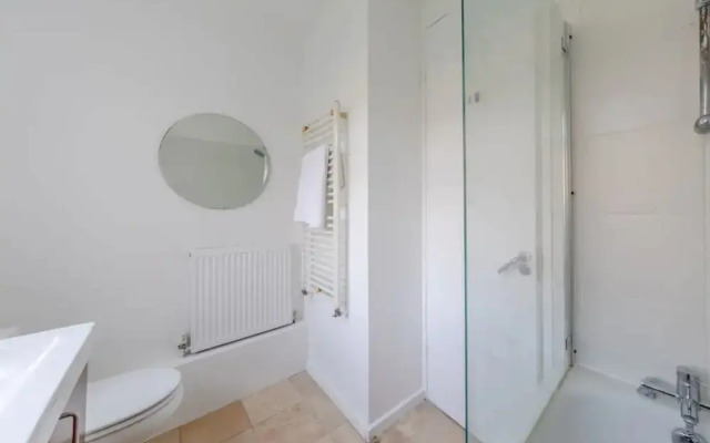 Cosy 2 Bedroom Flat Near Abbey Road