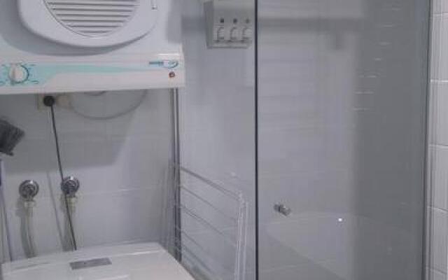 The Windsor lodge by BreathingSpace