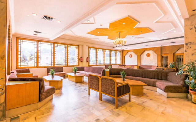 FabHotel Prime Yuvraj Palace