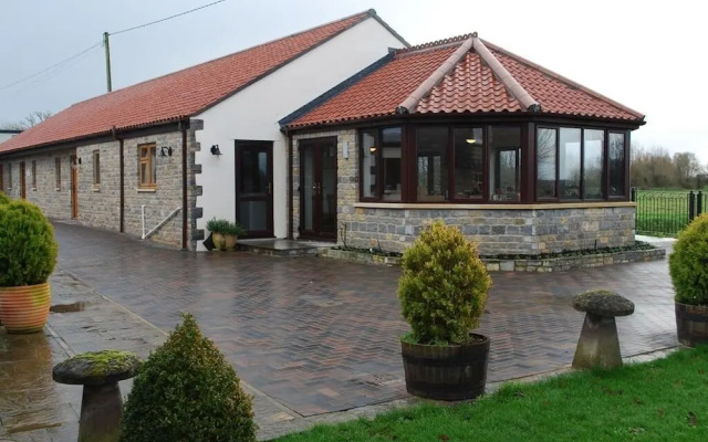 Double-gate Farm