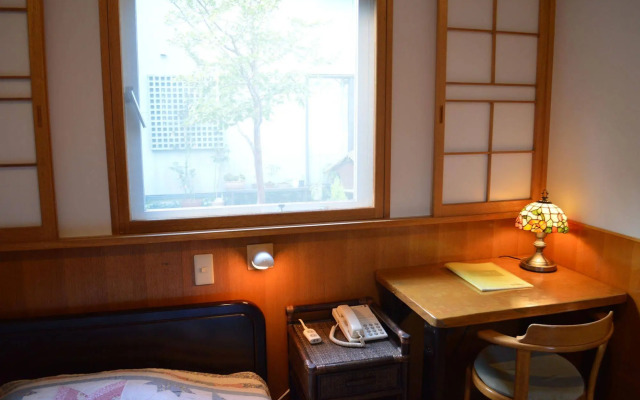 B&B Pension Hakodate Mura