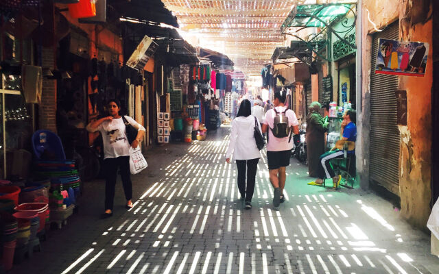 Riad 144