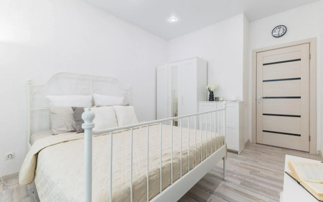 Апартаменты Комфорт на улице Разведчика Ахмерова 9