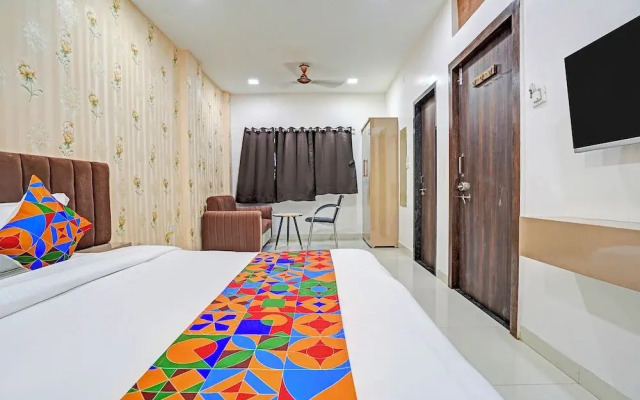 Fabhotel Amrit Palace