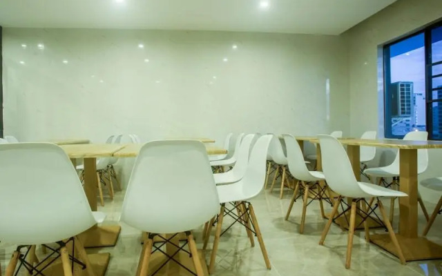 GreenTree Inn Express Hainan Haikou Haixiu Zhong Road