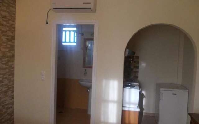 Maistrali Studios & Apartments