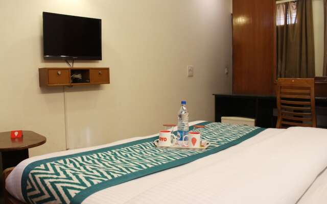 OYO 3585 near Galleria