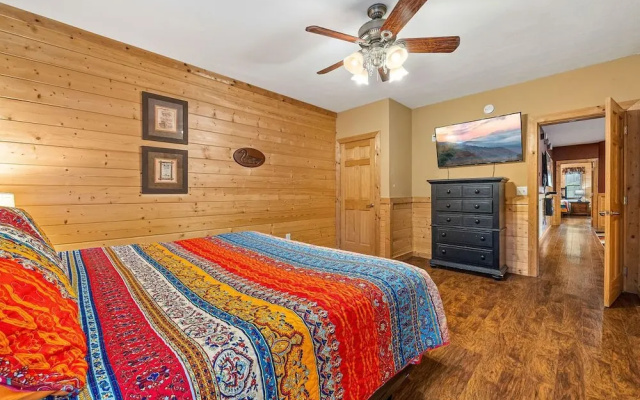 Hickory Hollow Lodge