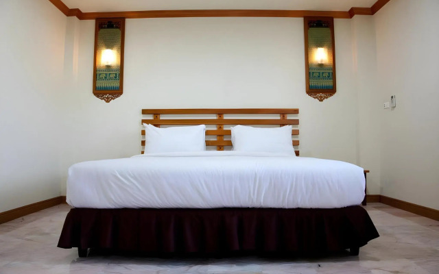 Amorn Sukhothai Hotel