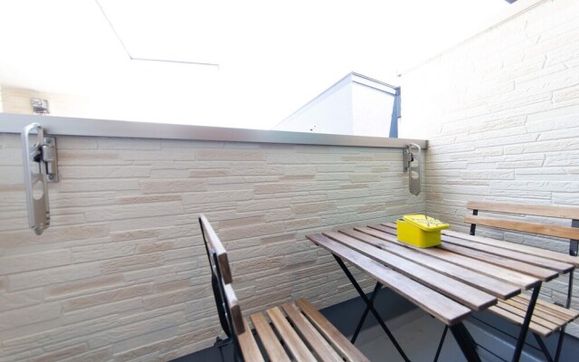 L-style Hanazonocho Apartment A