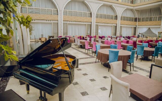 Caspian Ulduz Hotel