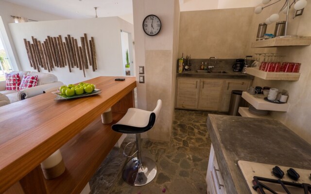 Villas Agua Dulce - Villa Eden