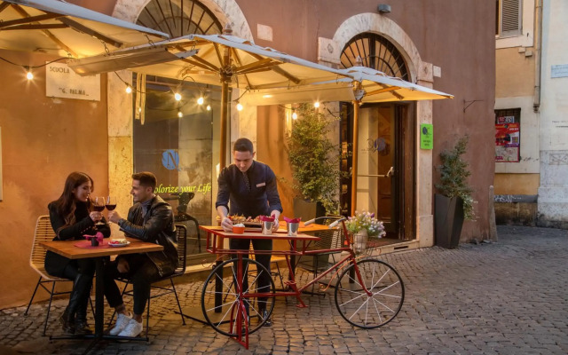 Hotel Navona Colors
