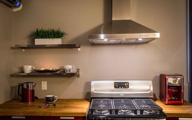 My Studio Moncton - Quartier U