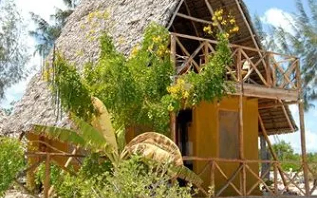 Pakachi Beach Resort & Hotel