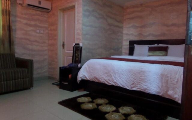 White Court View Hotel