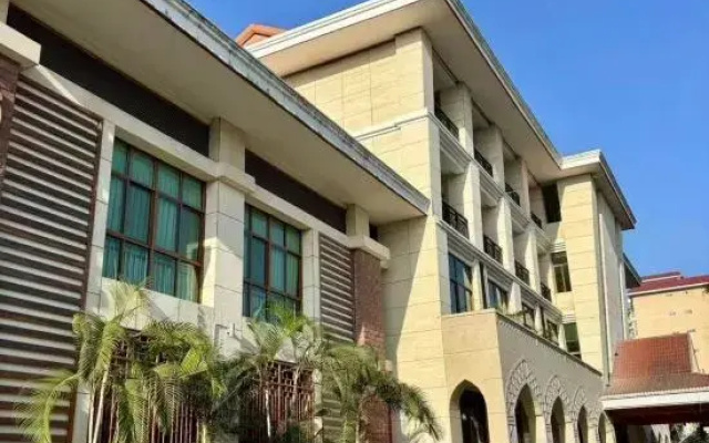 Yurui Hot Spring Garden Hotel