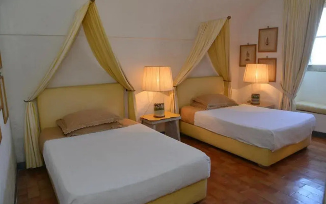 Villa Mondo Suites