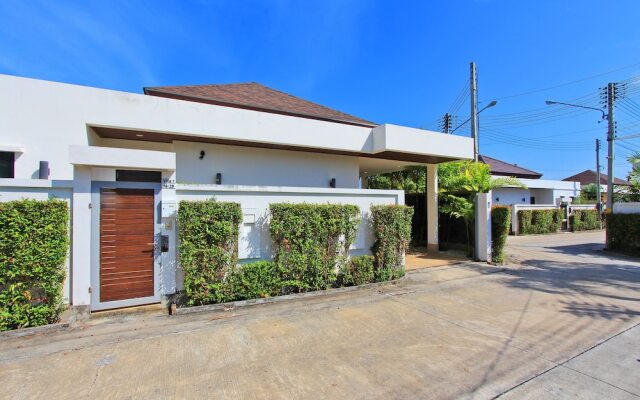 Trendy 3br Pool Villa by Intira Villa