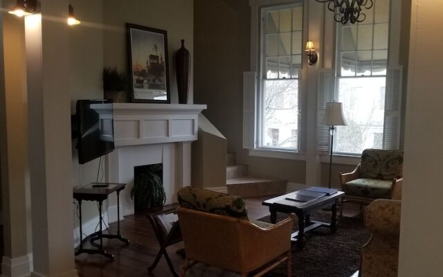 Downtown Guest Quarters Hotel