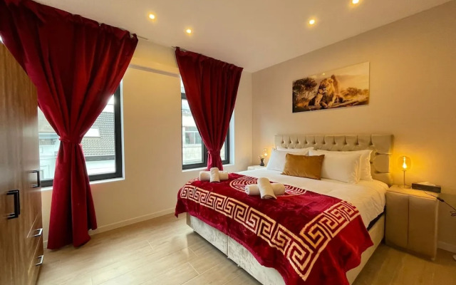 One Lux Stay Near Antwerp Central - 3 Bedroom 1.5 Bathroom