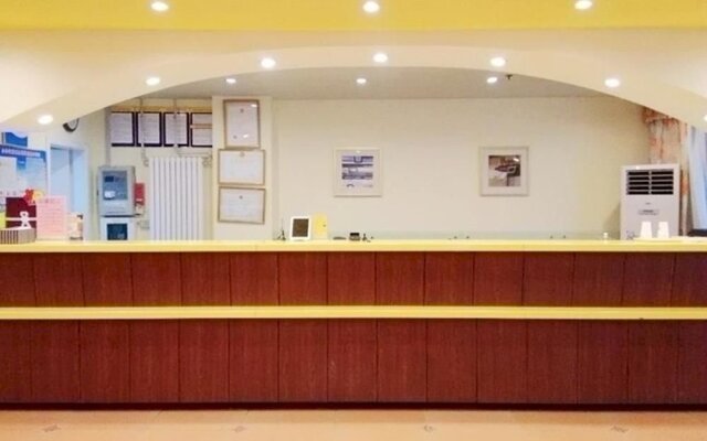 Home Inn Jining Guhuai Road