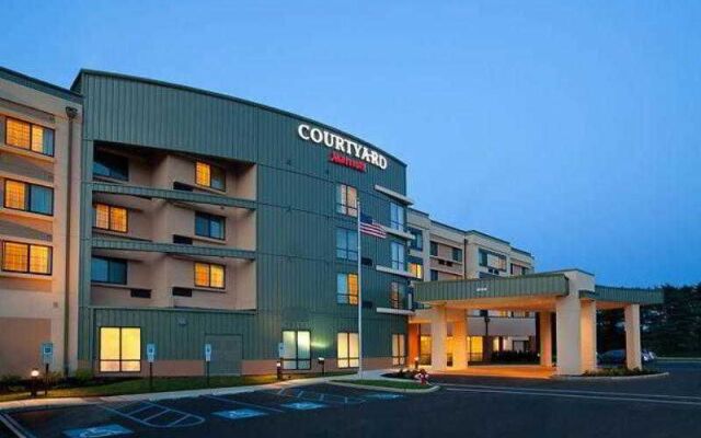 Courtyard Burlington Mt. Holly Westampton