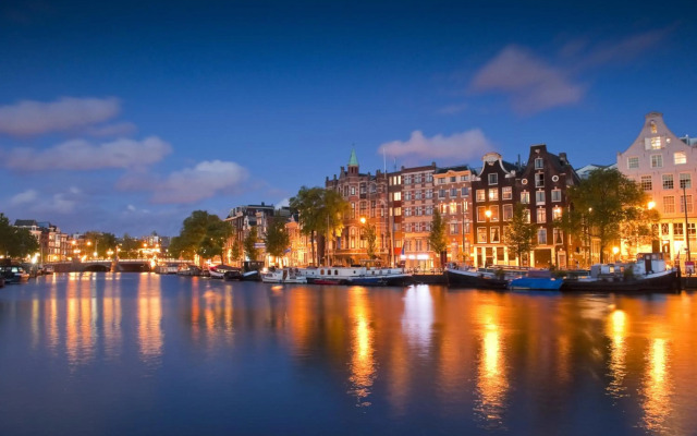 easyHotel Amsterdam City Centre South