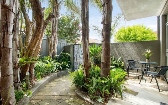 Adelaide DressCircle Apartments - Sussex Street
