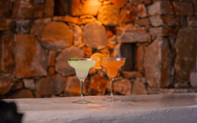 Diamantis studios apartments