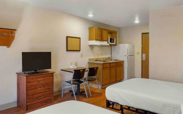Extended Stay America Select Suites - Kansas City - South - I-49