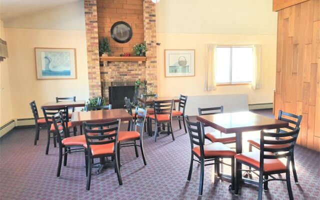 AmeriVu Inn & Suites - Avon