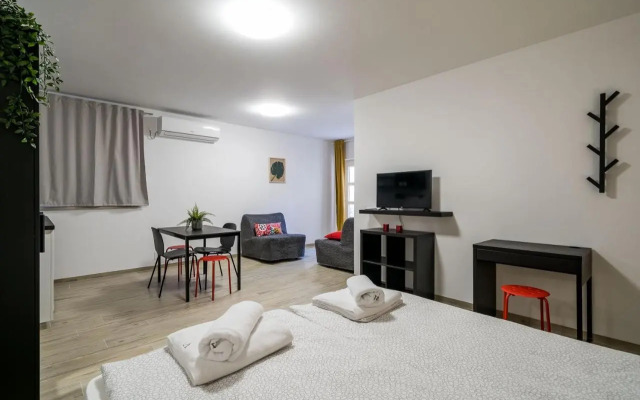 Residence & Pool Villa Schwarz Suites