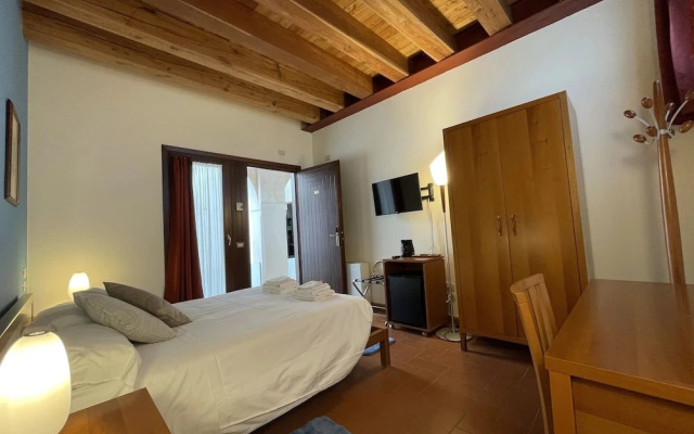 Le Camere Di Villa Cazenobio
