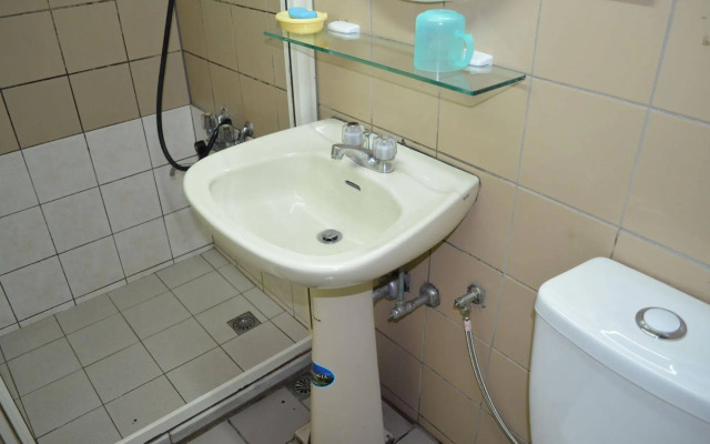 Holo Hostel