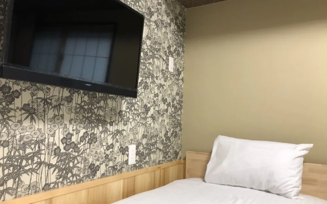 Hananoya Kamogawa Nanajo