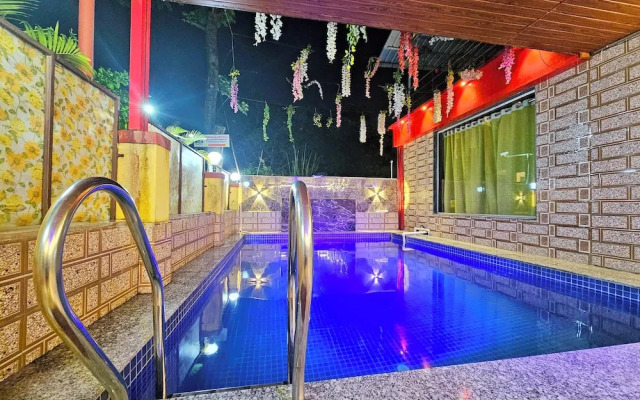 Mountain Majesty Villa