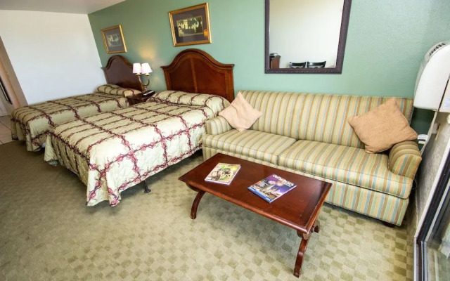 Court Capri Condos by Hosteeva