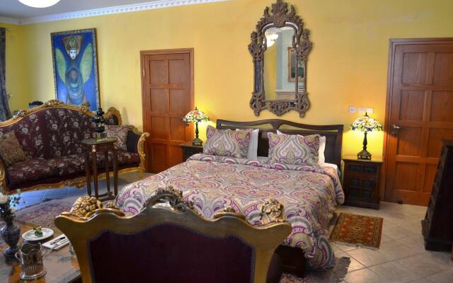 Palacio Domain Luxurious Boutique Hotel