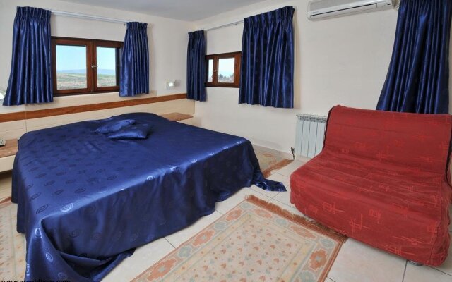 Arazim Hotel