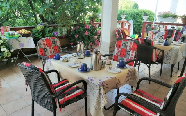 Guesthouse Mira