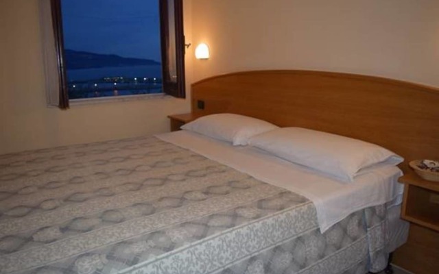 Hotel Hydra Club
